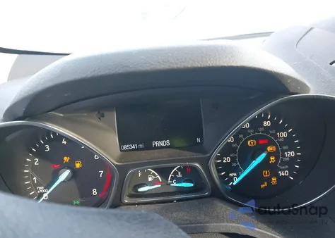 2019 Ford Escape Se z USA, uszkodzony, nr VIN 1FMCU9GD5KUA33744